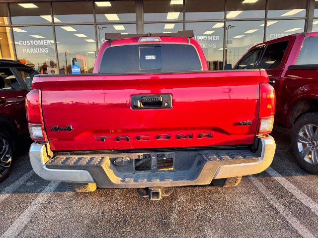 Used 2022 Toyota Tacoma SR5 AWD/4WD image 5