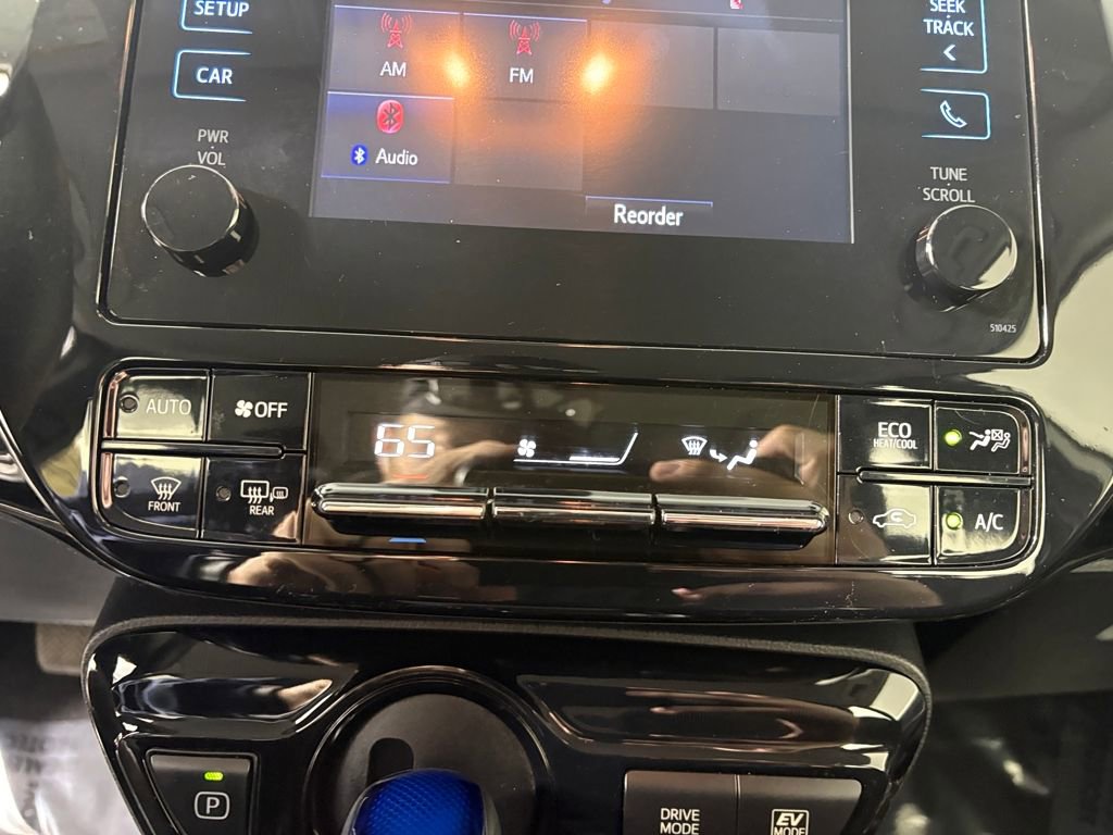 Used 2019 Toyota Prius image 18