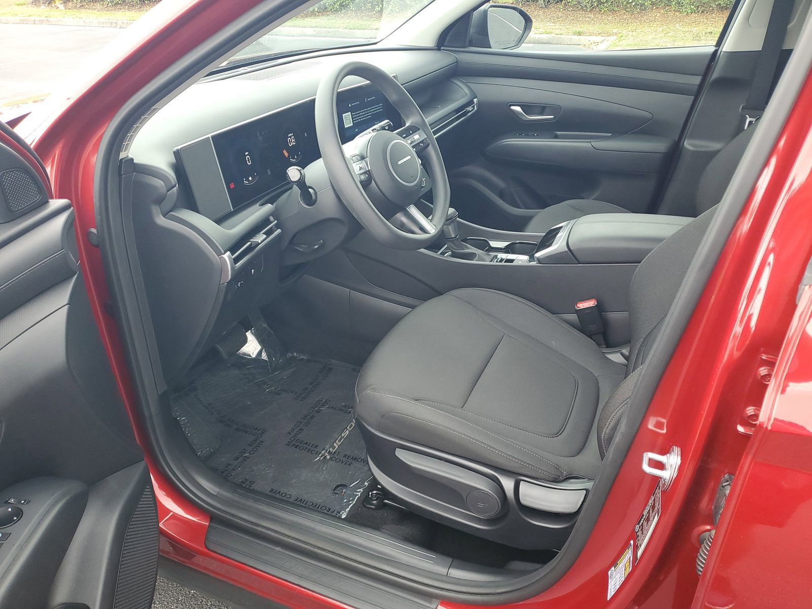 Used 2025 Hyundai Tucson SE FWD image 15