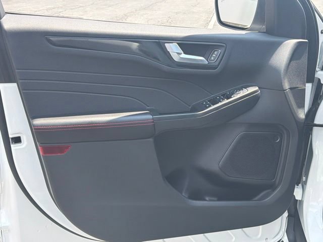 Certified 2023 Ford Escape ST-Line w/ Tech Pack #1 FWD image 18