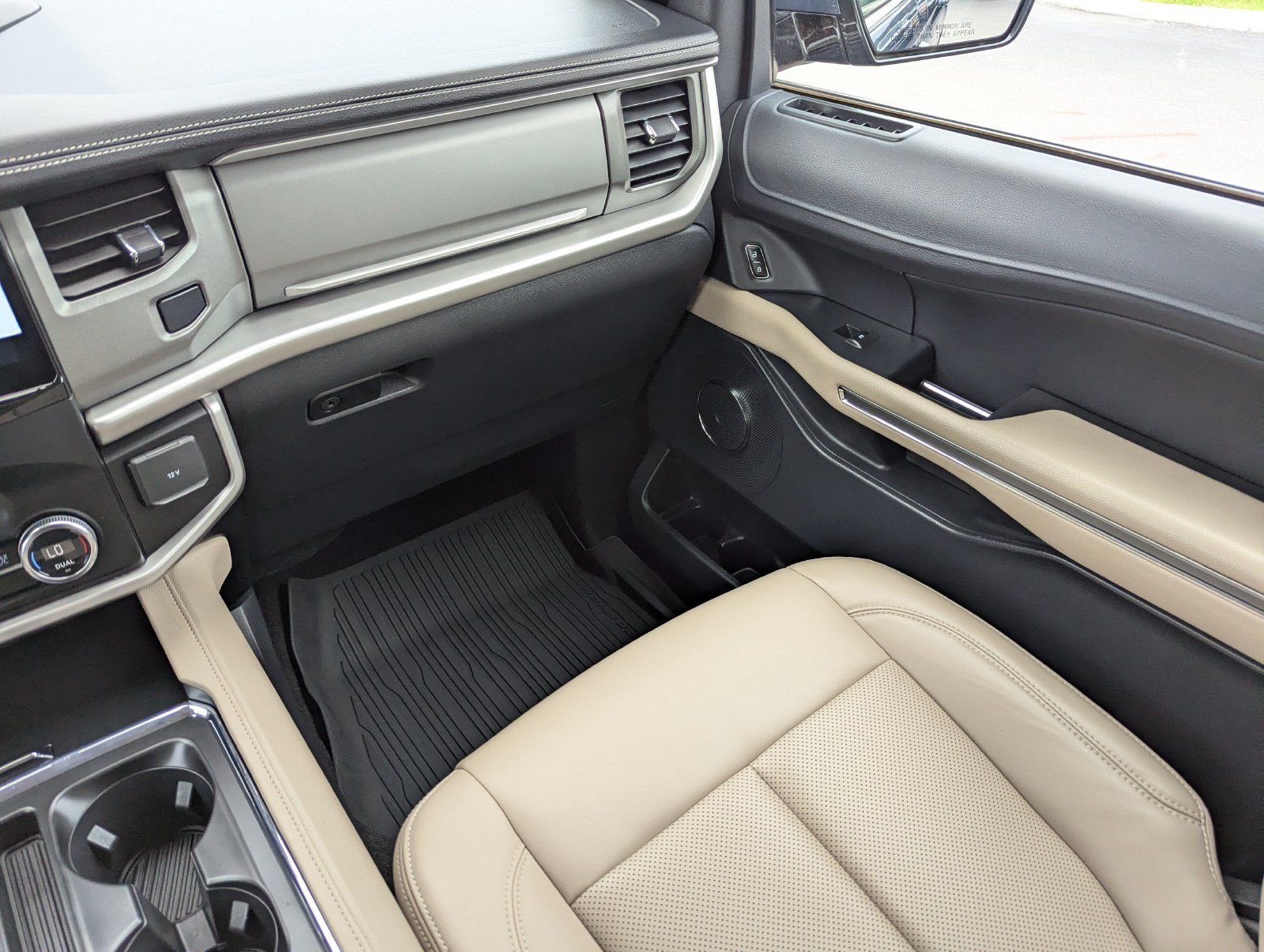 Certified 2023 Ford Expedition XLT RWD image 21