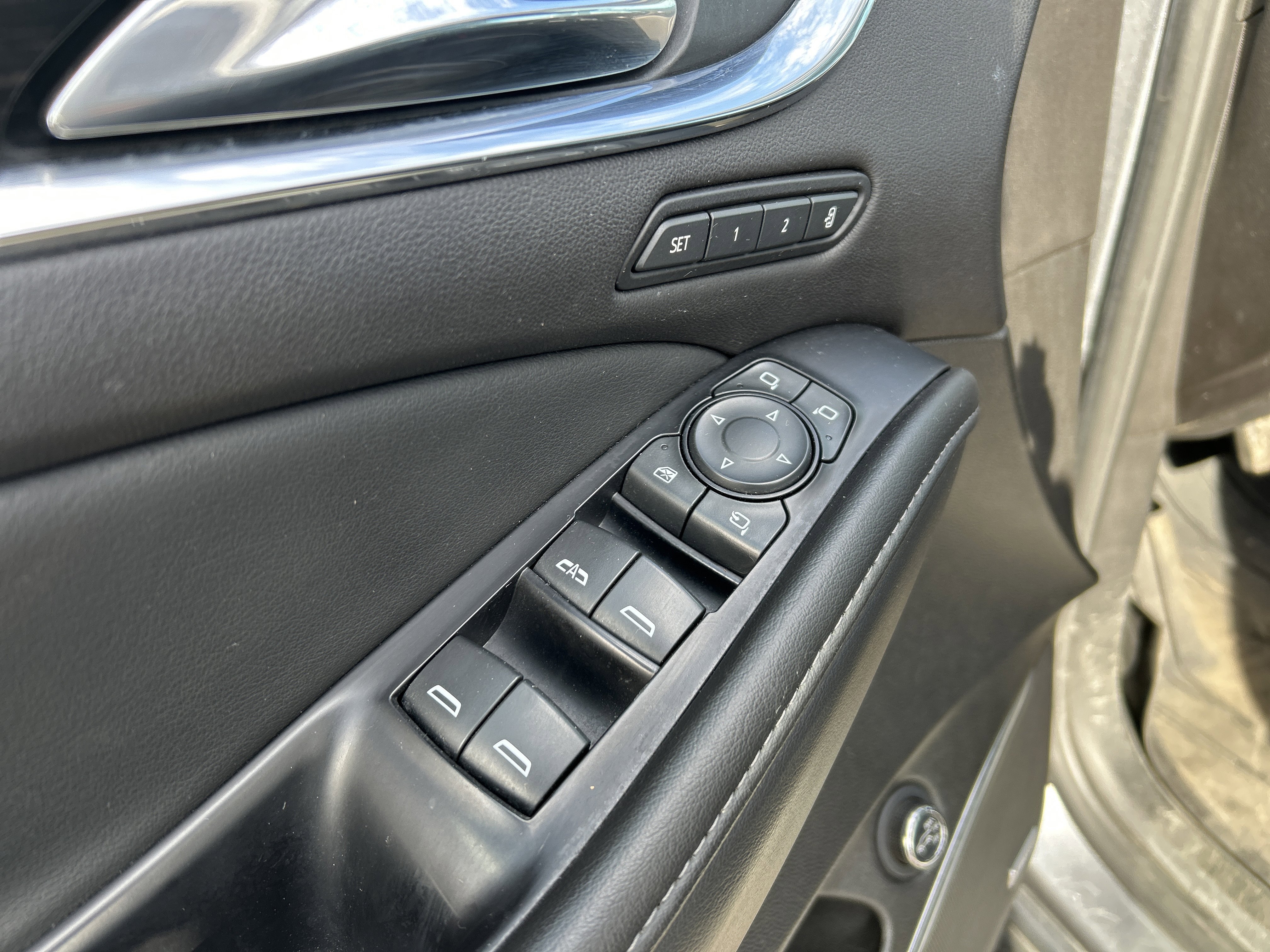 Used 2021 Buick Enclave Avenir image 15