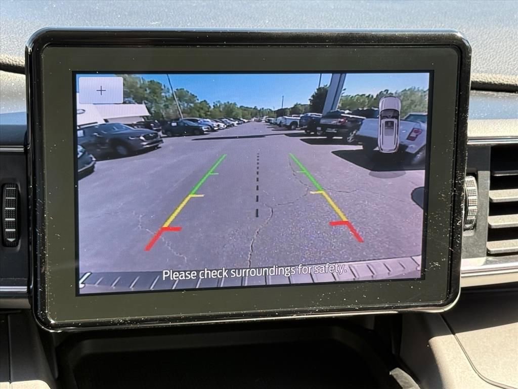 Certified 2022 Ford Explorer XLT w/ Equipment Group 202A RWD image 25