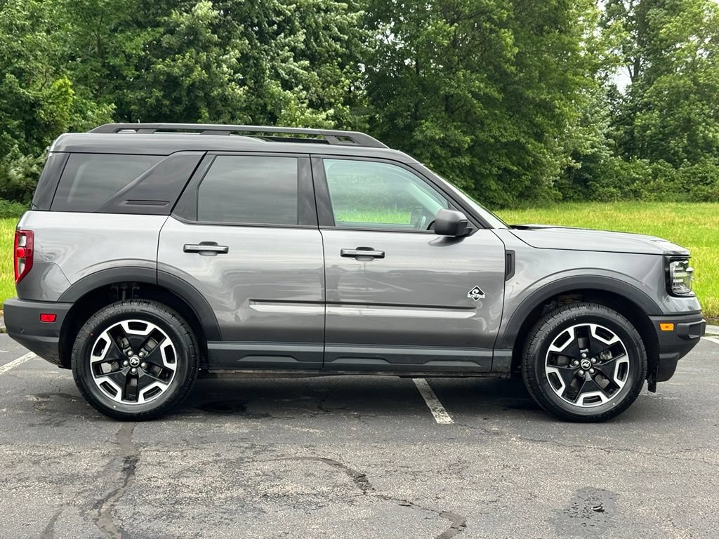 Certified 2023 Ford Bronco Sport Outer Banks w/ Tech Package AWD/4WD image 7