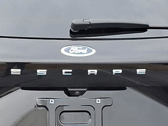 Certified 2021 Ford Escape Titanium w/ Titanium Elite Package image 34