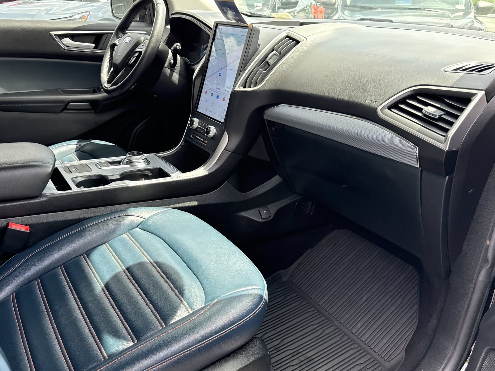 Certified 2022 Ford Edge SEL w/ Sport Appearance Package AWD/4WD image 15