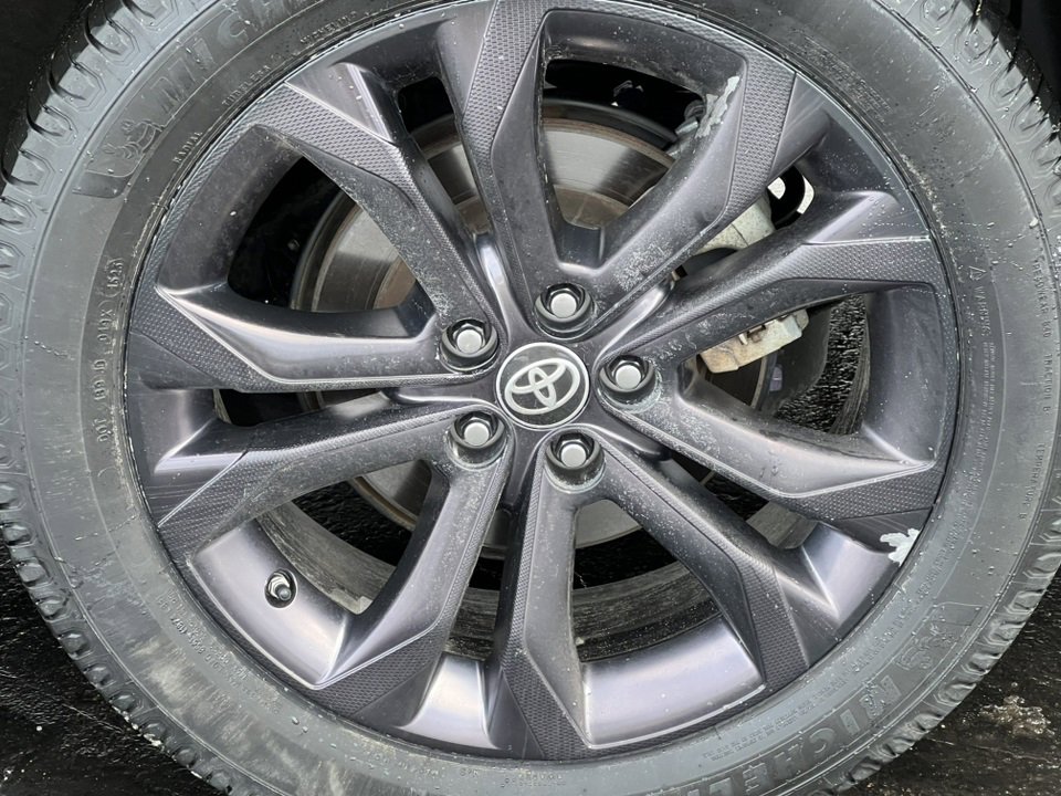 Used 2021 Toyota Sienna XSE image 10