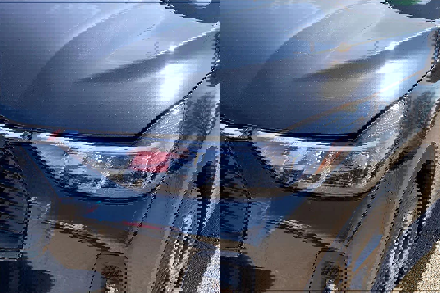 Certified 2025 Ford Escape Platinum AWD/4WD image 27