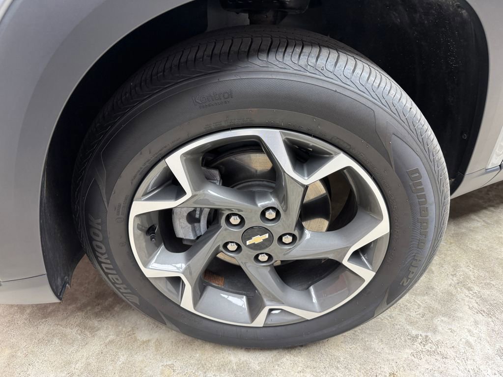 Used 2024 Chevrolet Trax LT w/ LT Convenience Package image 32