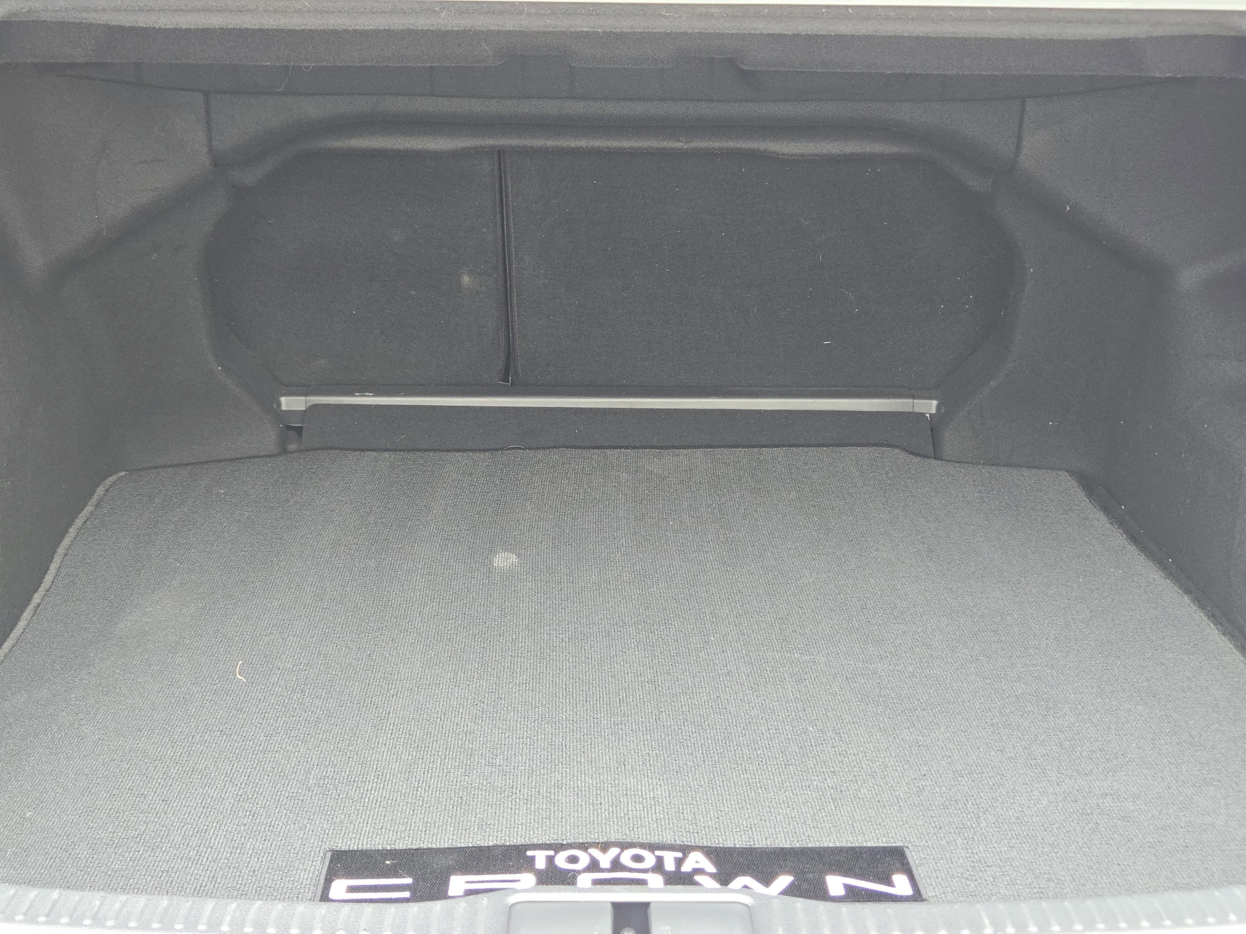 Used 2024 Toyota Crown AWD/4WD image 30