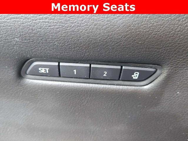 Used 2020 Cadillac XT5 Premium Luxury image 22