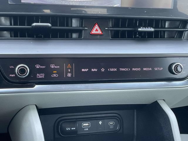 Used 2024 Kia Sportage EX FWD image 26