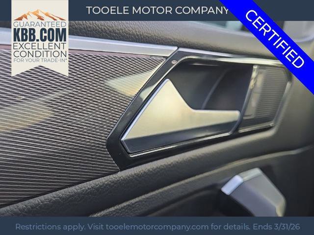 Used 2022 Volkswagen Tiguan SE R-Line image 16