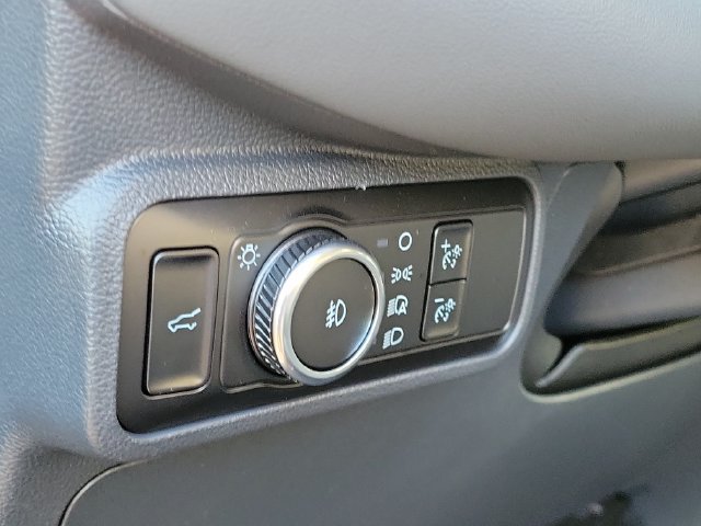 Certified 2025 Ford Explorer Active w/ Active Comfort Package AWD/4WD image 14