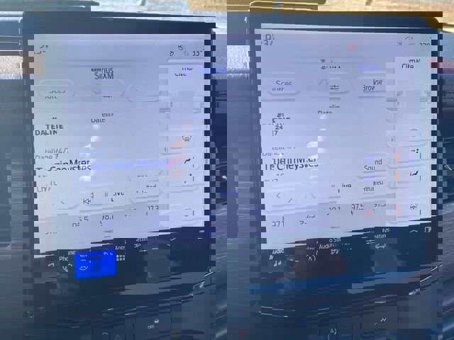 Certified 2024 Ford Expedition Limited image 26