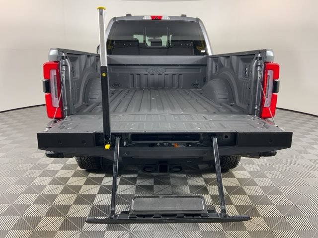 Certified 2024 Ford F350 Platinum w/ FX4 Off-Road Package AWD/4WD image 7