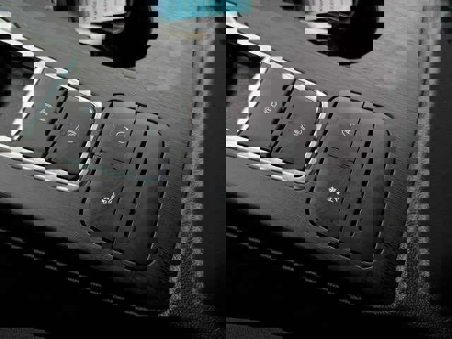 Certified 2025 Ford Escape Active w/ Cold Weather Package image 38