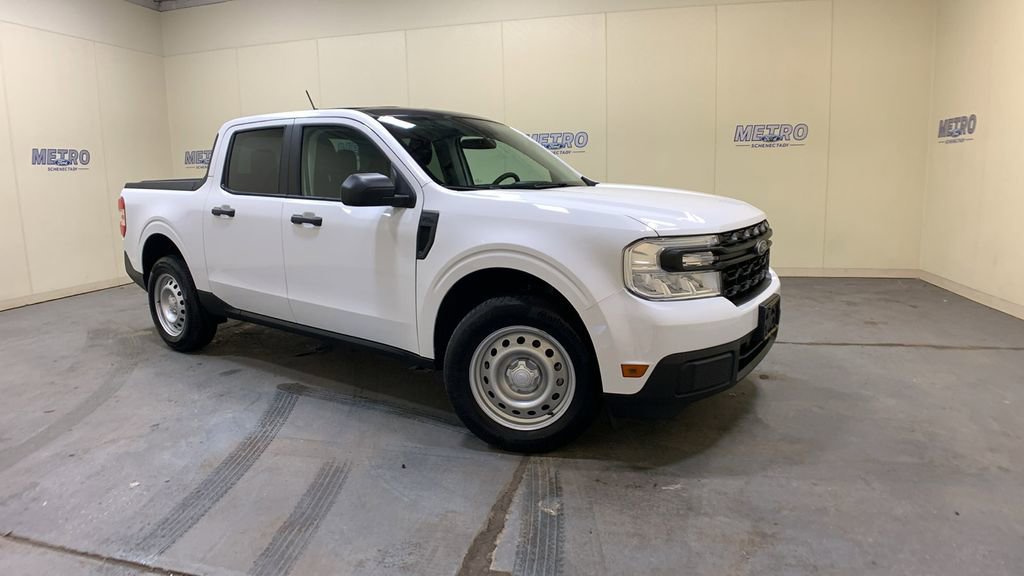 Certified 2024 Ford Maverick XL FWD image 1