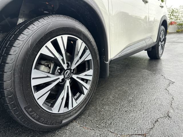 Used 2023 Nissan Rogue SV AWD/4WD image 13