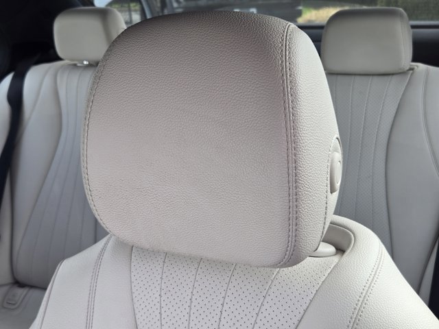 Used 2018 Mercedes-Benz E 300 4MATIC w/ Premium 2 Package image 21
