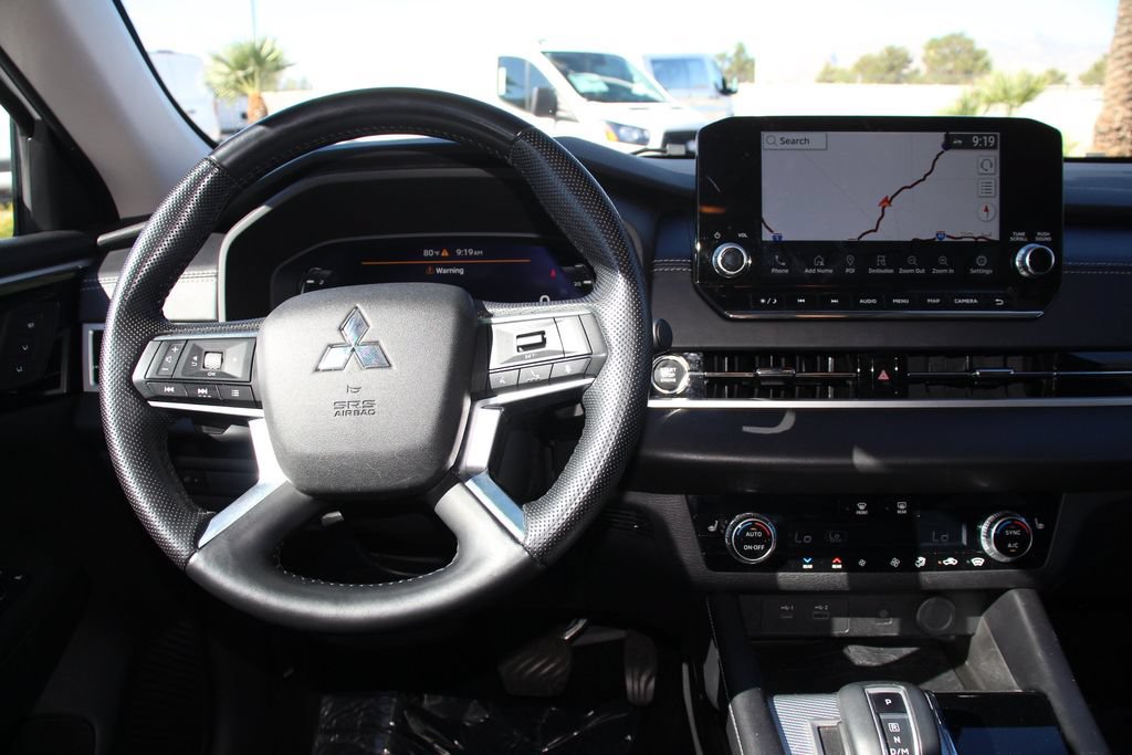 Used 2022 Mitsubishi Outlander SEL AWD/4WD image 17