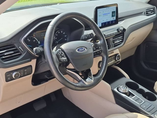Certified 2021 Ford Escape SEL FWD image 11