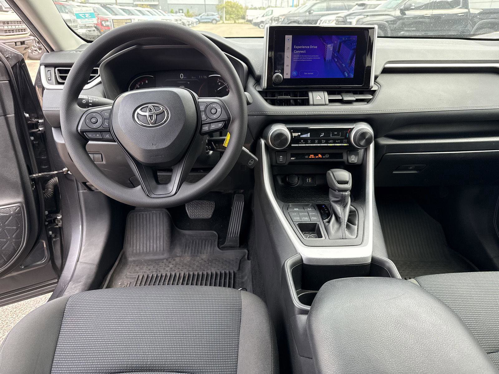 Used 2024 Toyota RAV4 LE AWD/4WD image 10