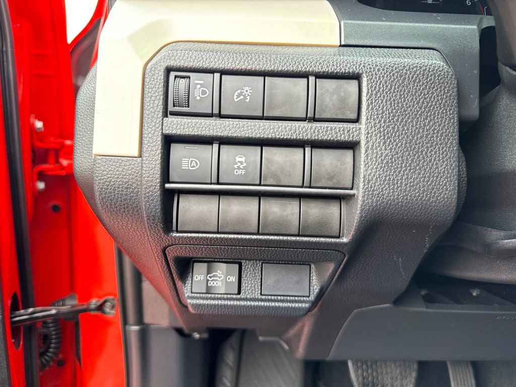 Used 2024 Toyota Tacoma TRD Off-Road AWD/4WD image 18