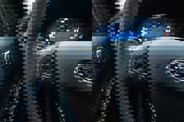 Certified 2025 Ford Escape ST-Line Elite w/ Premium Technology Package image 16