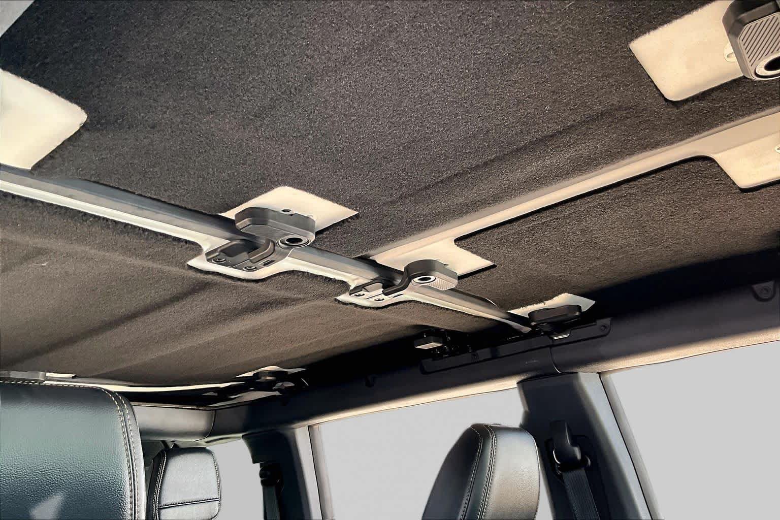 Certified 2025 Ford Bronco Badlands AWD/4WD image 14