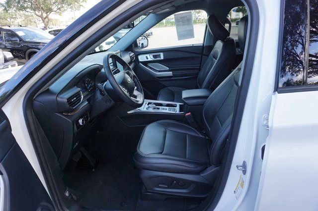 Certified 2022 Ford Explorer Limited w/ Limited Technology Package image 13