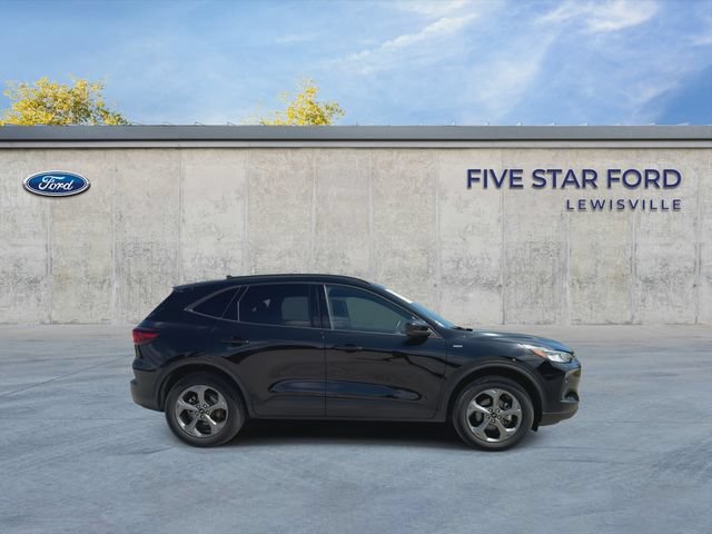 Certified 2025 Ford Escape ST-Line Select AWD/4WD image 9