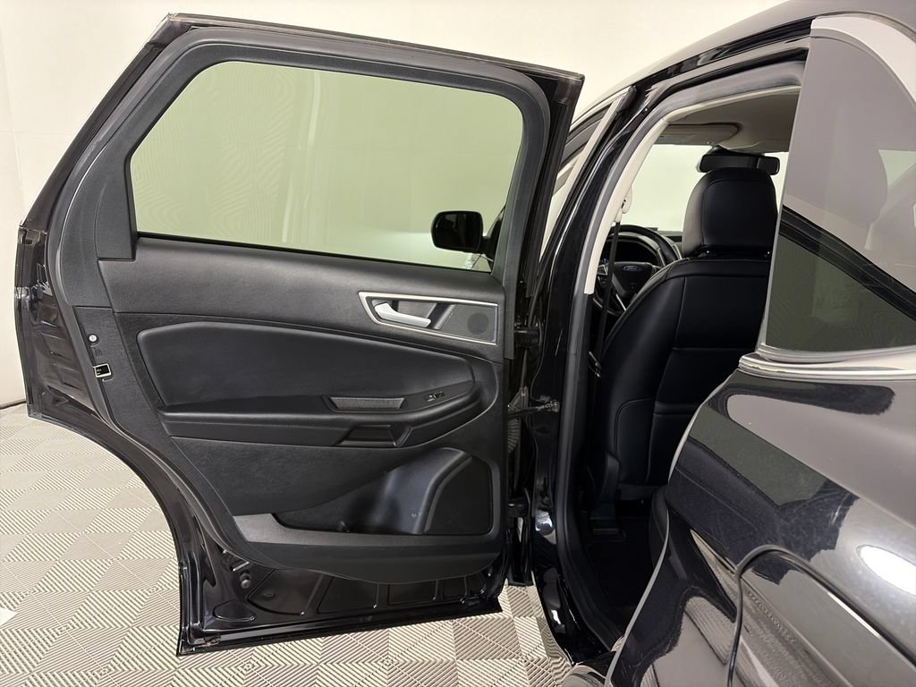 Certified 2024 Ford Edge SEL AWD/4WD image 12