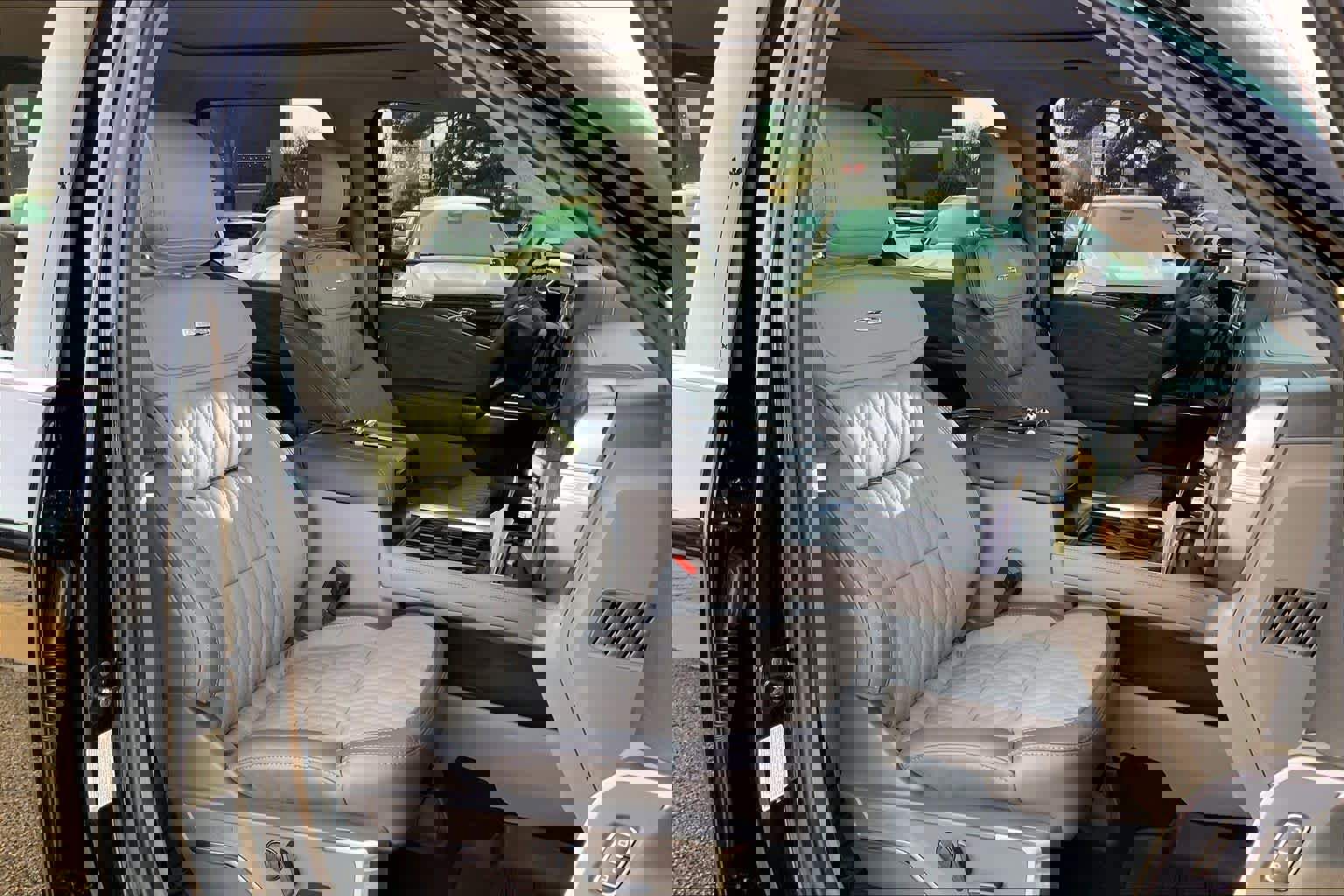 Certified 2026 Ford F350 Platinum w/ Platinum Plus Package image 9