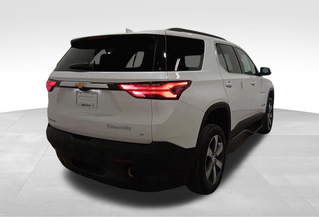 Used 2022 Chevrolet Traverse LT w/ LT Premium Package image 5