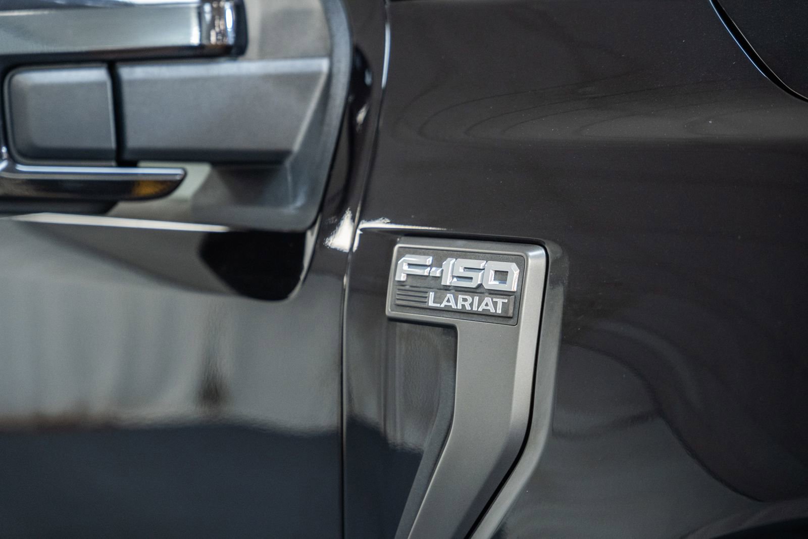 Certified 2023 Ford F150 Lariat w/ Equipment Group 502A High AWD/4WD image 19