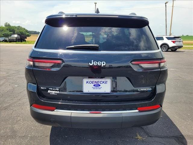 Used 2023 Jeep Grand Cherokee L Laredo AWD/4WD image 7