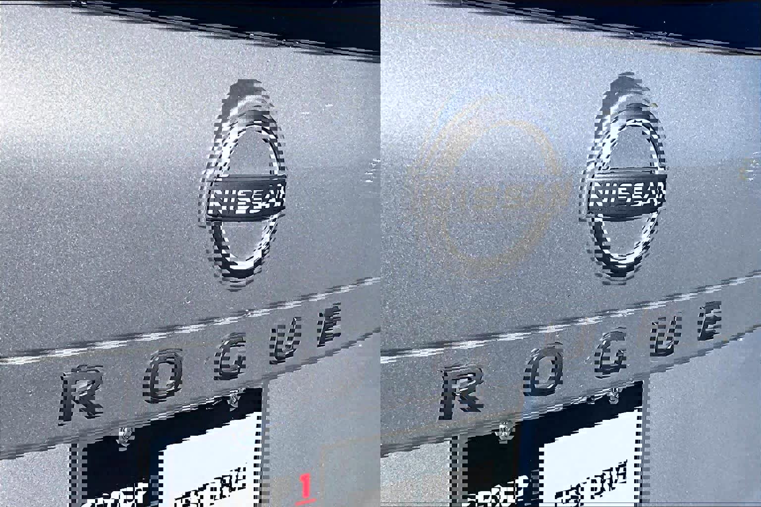 Used 2025 Nissan Rogue SV image 28