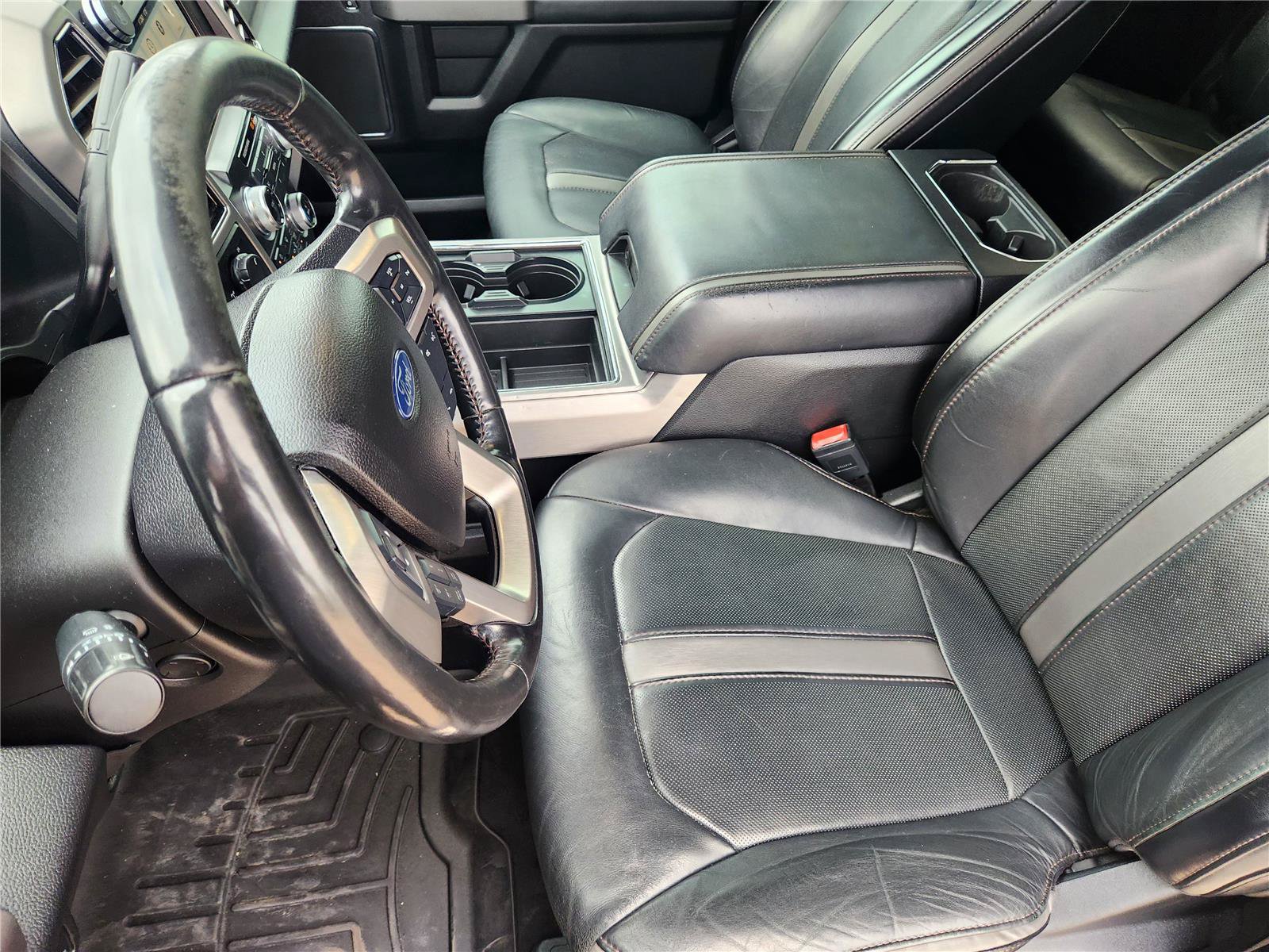 Certified 2019 Ford F250 Platinum w/ Platinum Ultimate Package AWD/4WD image 9