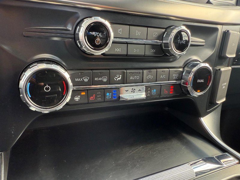 Certified 2022 Ford F150 Raptor w/ Equipment Group 801A High image 29