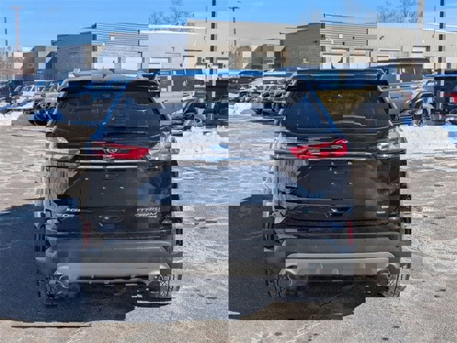 Certified 2020 Ford Edge Titanium image 4