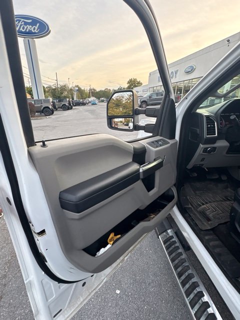 Certified 2018 Ford F250 XLT w/ XLT Value Package AWD/4WD image 6