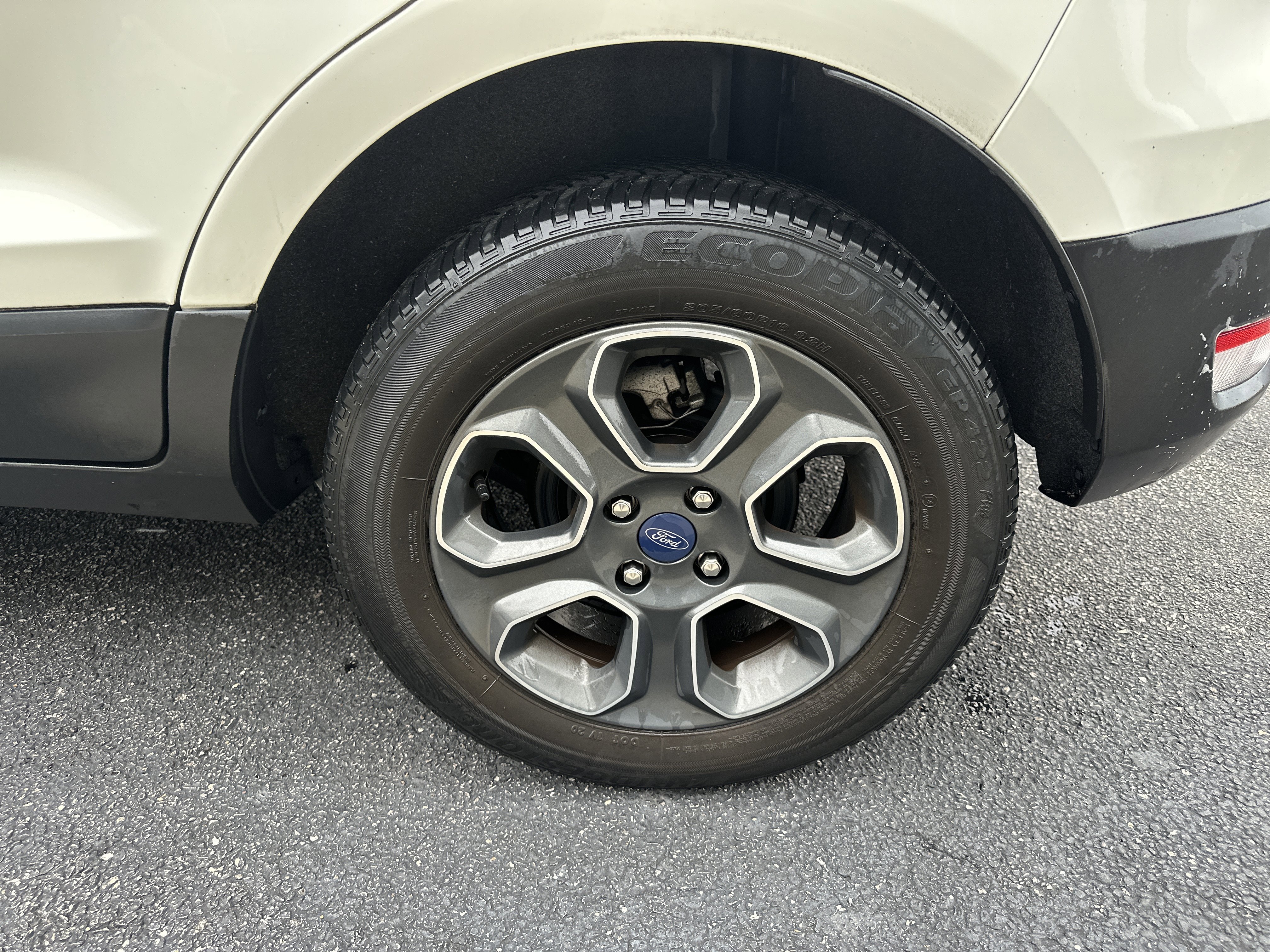 Certified 2021 Ford EcoSport S image 5