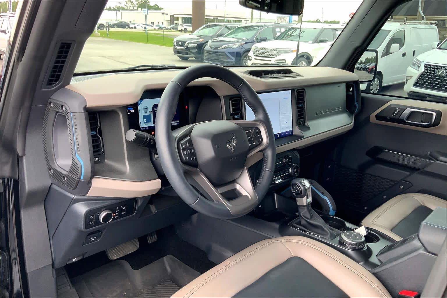 Certified 2024 Ford Bronco Wildtrak AWD/4WD image 17