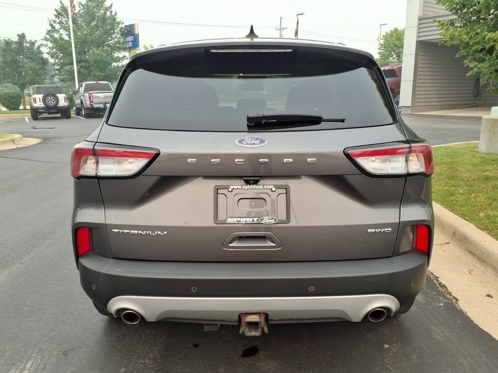 Certified 2022 Ford Escape Titanium w/ Class II Trailer Tow Package AWD/4WD image 5