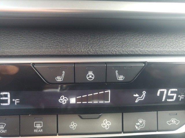 Used 2020 Nissan Altima 2.5 SV image 35