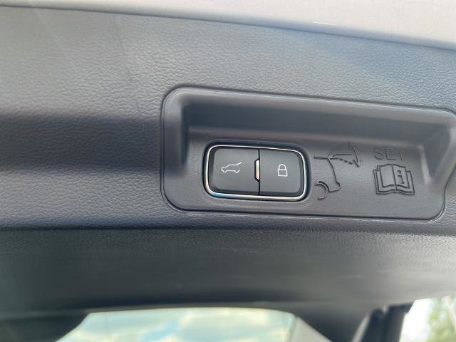 Certified 2025 Ford Explorer Platinum w/ Ultimate Package image 19