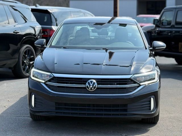 Used 2024 Volkswagen Jetta SEL FWD image 36