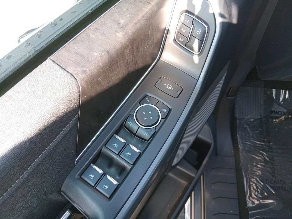Certified 2024 Ford F250 Lariat w/ Chrome Package AWD/4WD image 20