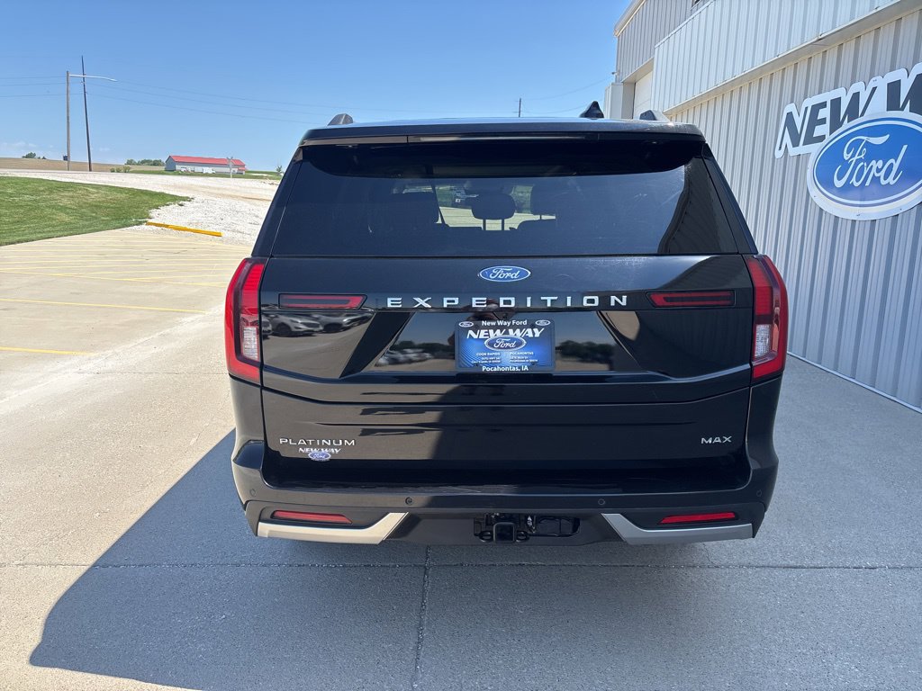 Certified 2025 Ford Expedition Max Platinum w/ Driver's Package AWD/4WD image 6